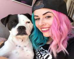 Moa is an animal lover and also has a cute dog in her home. She named the dog Alvin.
